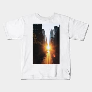 Tudor City New York Sunset Kids T-Shirt